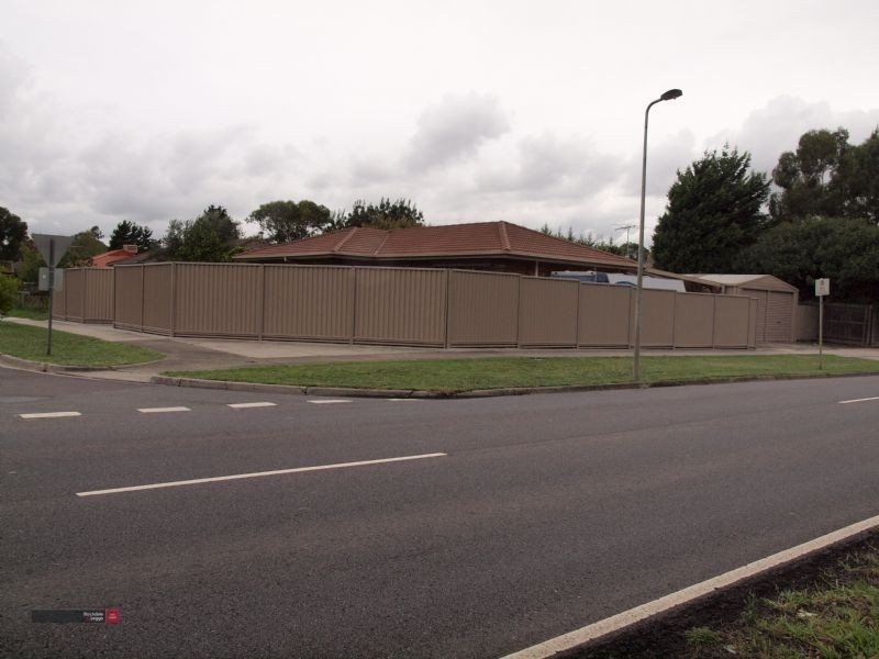 2 Manning Close, Hampton Park VIC 3976