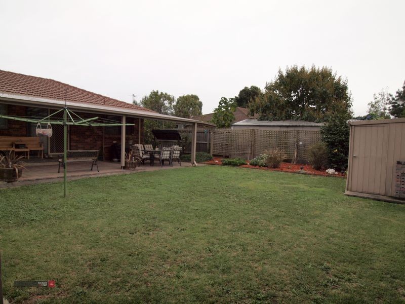 2 Manning Close, Hampton Park VIC 3976