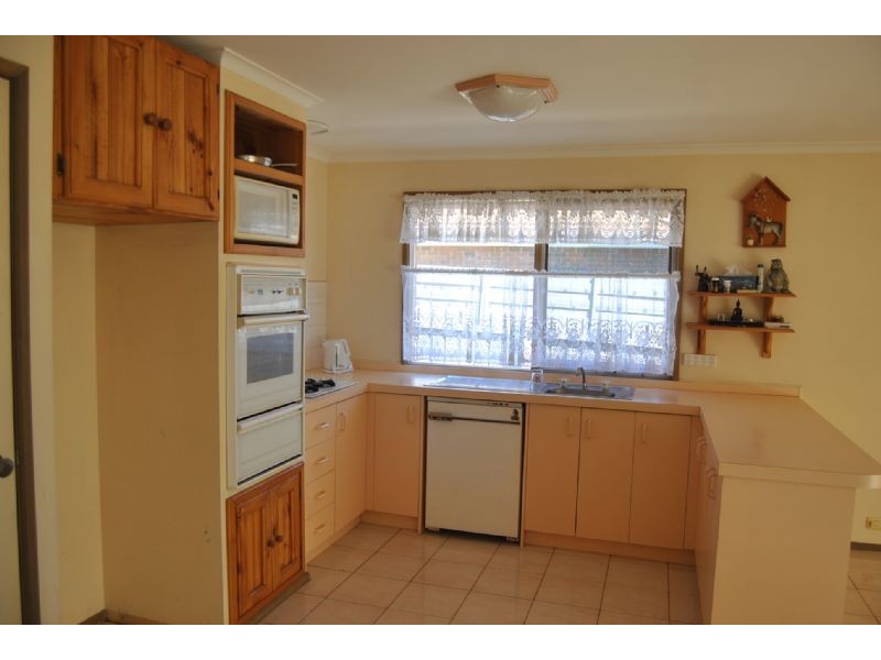 21 Ralph Crescent, Hampton Park VIC 3976
