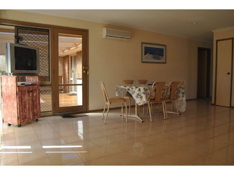 21 Ralph Crescent, Hampton Park VIC 3976