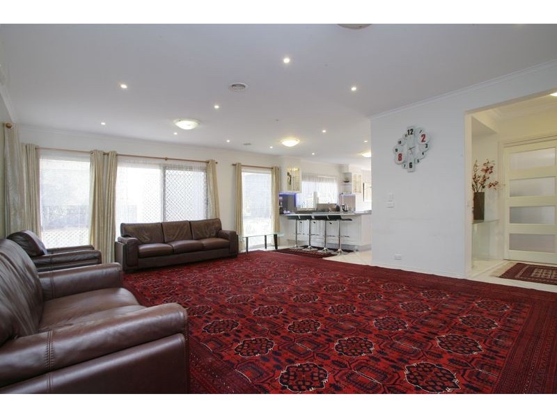 4 Tolmie Rise, Hallam VIC 3803