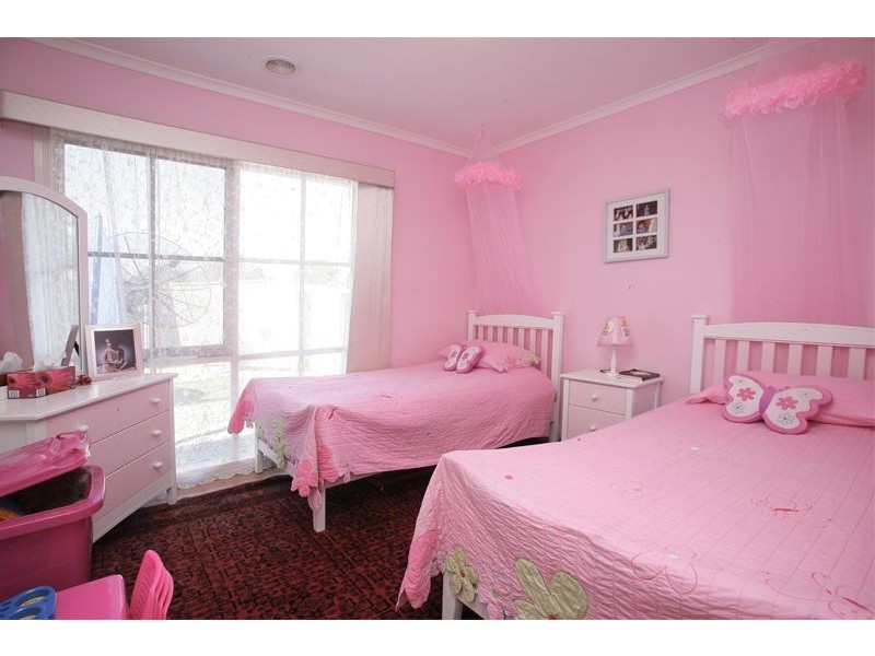 4 Tolmie Rise, Hallam VIC 3803