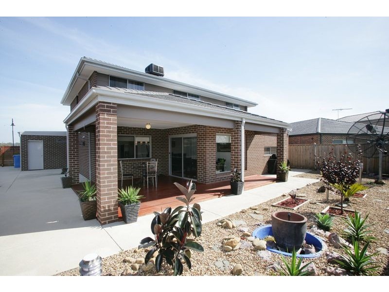 28 Freshwater Boulevard, Lyndhurst VIC 3975