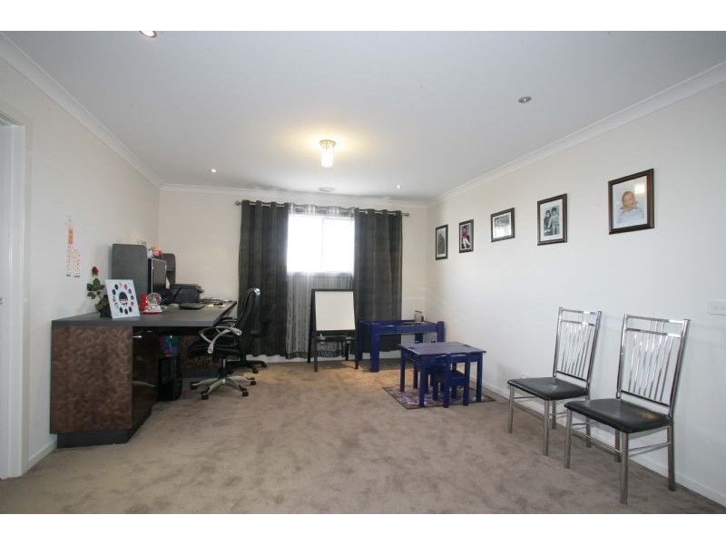 28 Freshwater Boulevard, Lyndhurst VIC 3975