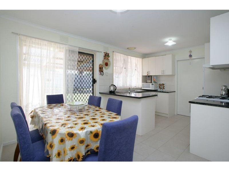 2 Urquhart Court, Hampton Park VIC 3976