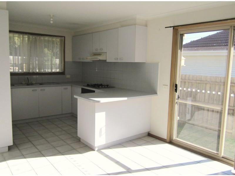 1/36 Robjant Street, Hampton Park VIC 3976