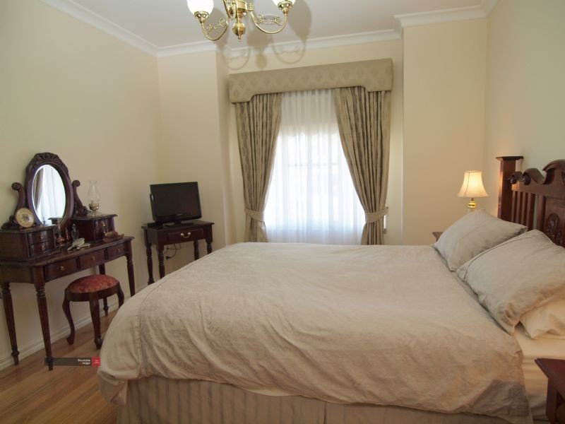 108 Hutchinson Drive, Lynbrook VIC 3975