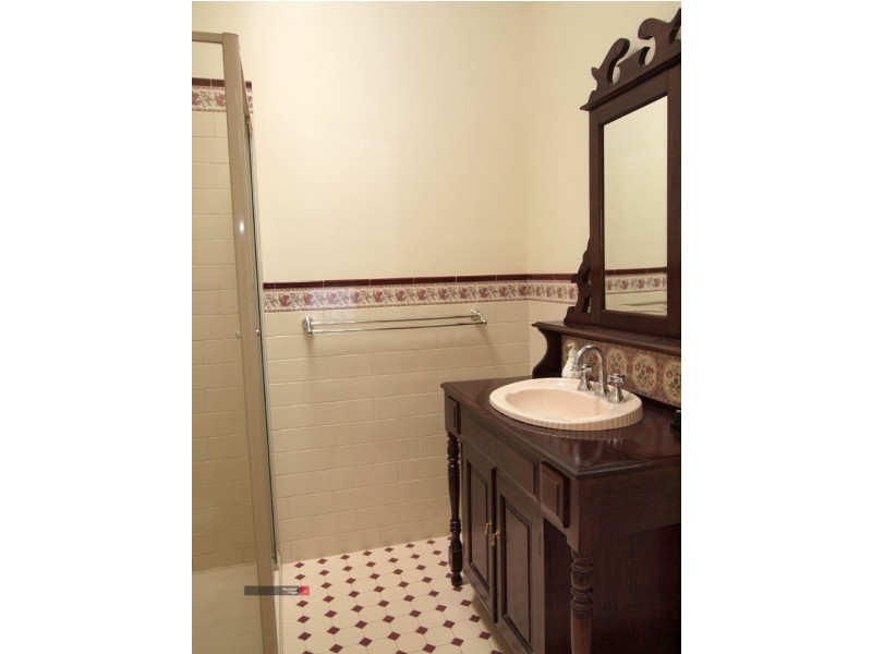 108 Hutchinson Drive, Lynbrook VIC 3975