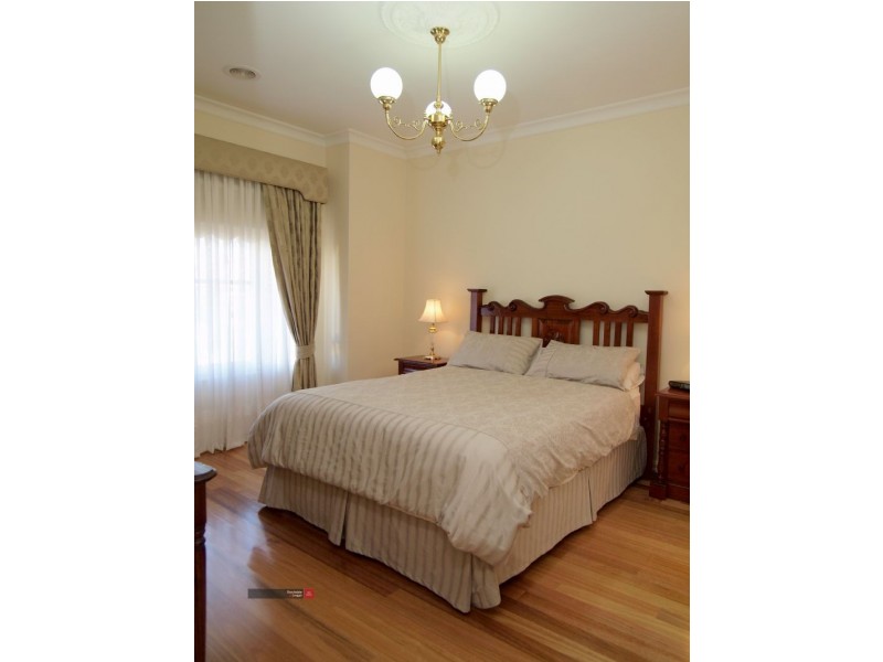 108 Hutchinson Drive, Lynbrook VIC 3975