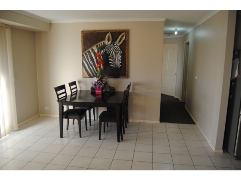 13 Olive Road, Hampton Park VIC 3976