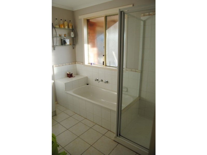 13 Olive Road, Hampton Park VIC 3976