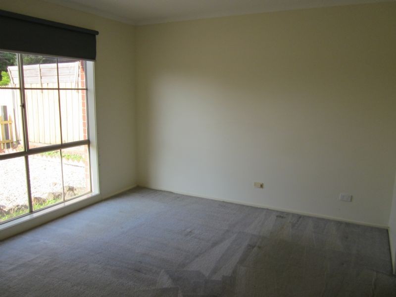 18 The Ridge, Hampton Park VIC 3976