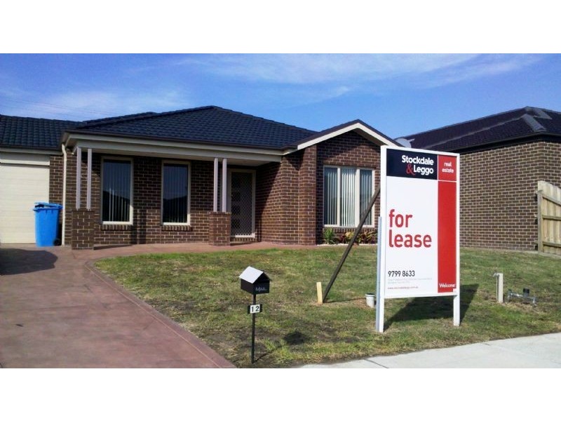 12 Aisbett Close, Lynbrook VIC 3975