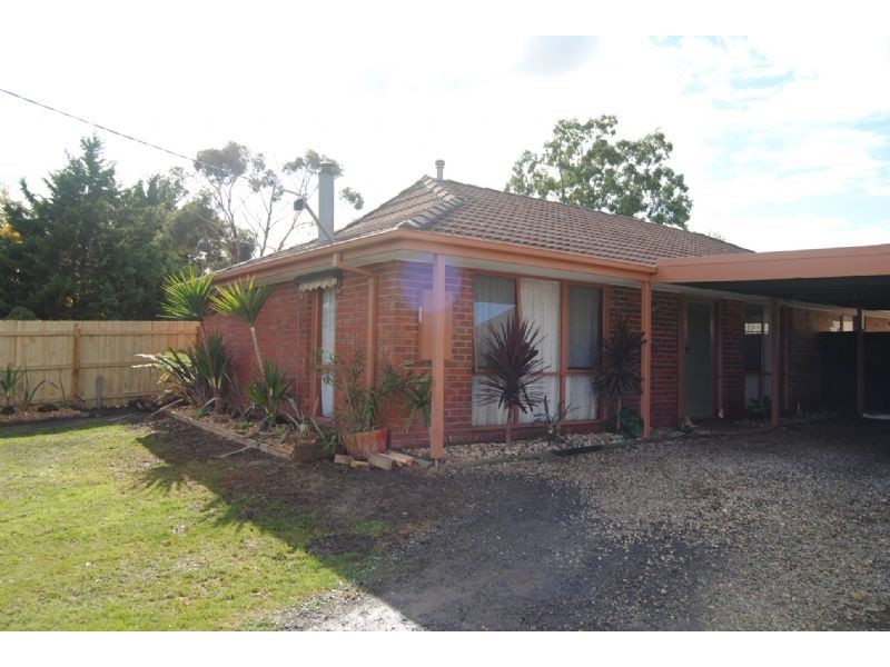 27 Sarah Place, Hampton Park VIC 3976