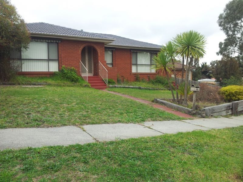 4 Highton Close, Hampton Park VIC 3976