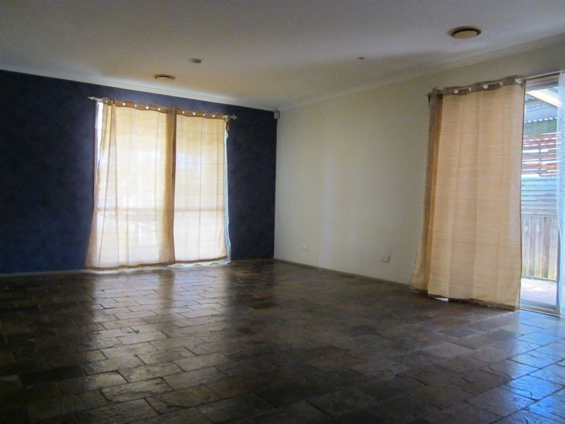 38 James Wyman Place, Hampton Park VIC 3976