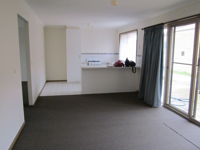 34 Pinnacle Way, Hampton Park VIC 3976