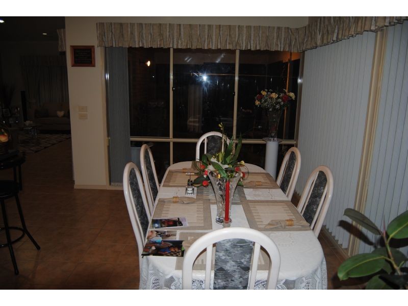 6 Waterbush Crescent, Lyndhurst VIC 3975