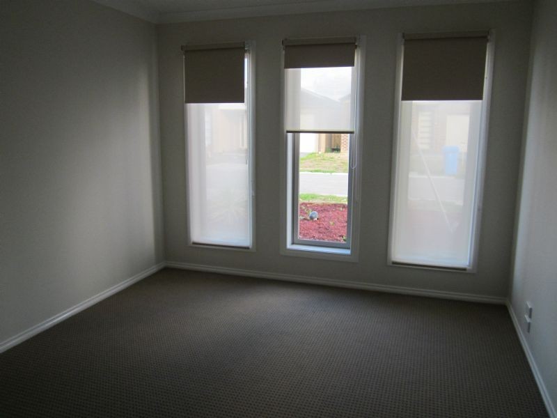 8 Libby Court, Hampton Park VIC 3976