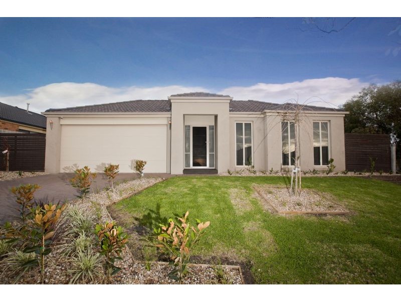 2 Park City Drive, Lynbrook VIC 3975