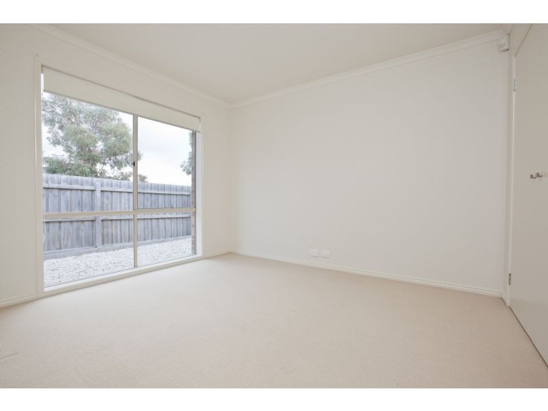 2 Park City Drive, Lynbrook VIC 3975