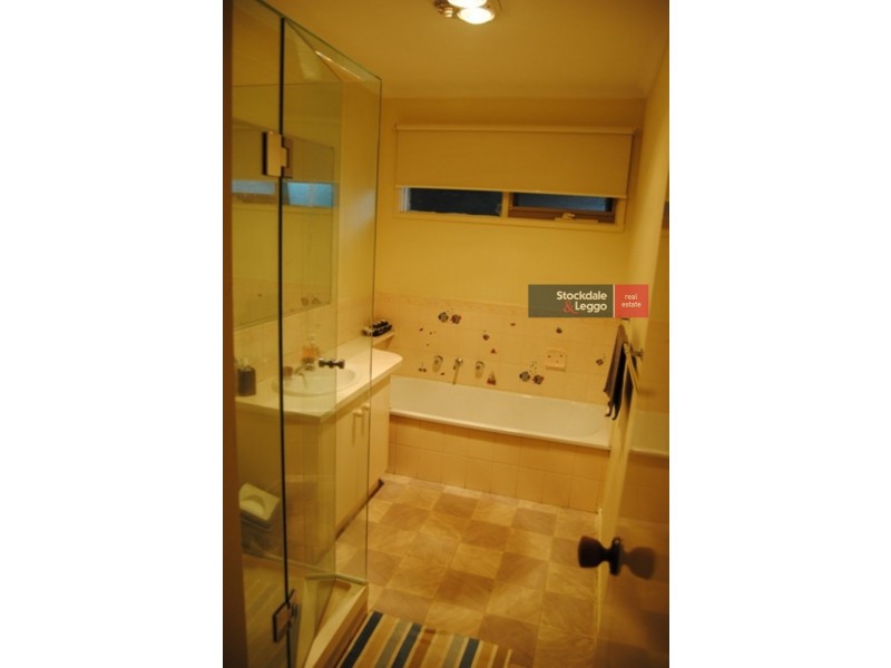 4 Plateau Crescent, Hampton Park VIC 3976