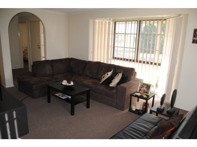 6 Willow Drive, Hampton Park VIC 3976