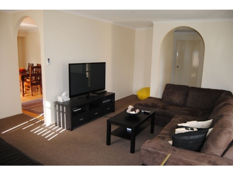 6 Willow Drive, Hampton Park VIC 3976
