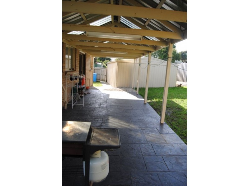 6 Willow Drive, Hampton Park VIC 3976