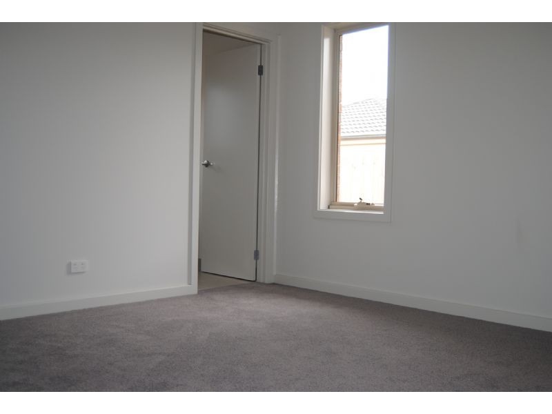 5/11-13 Oregano Drive, Lynbrook VIC 3975