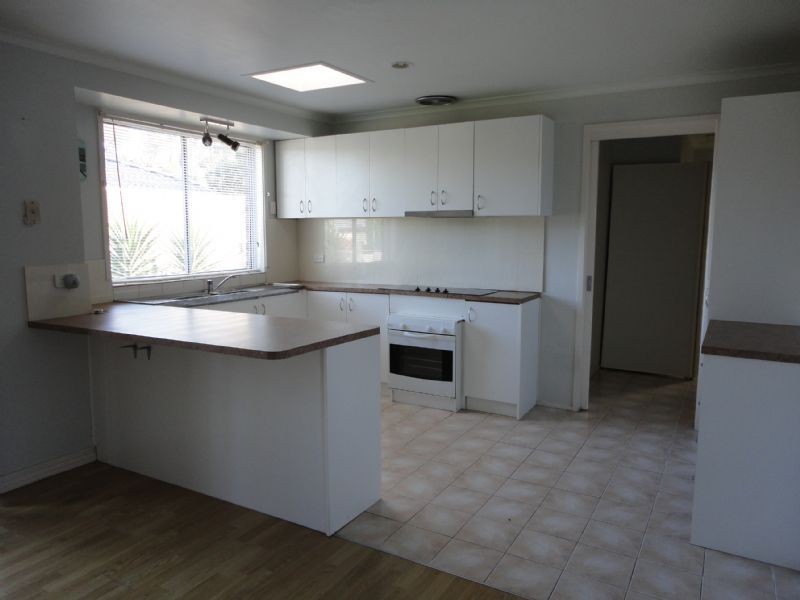 1/9 Sinclair Court, Hampton Park VIC 3976