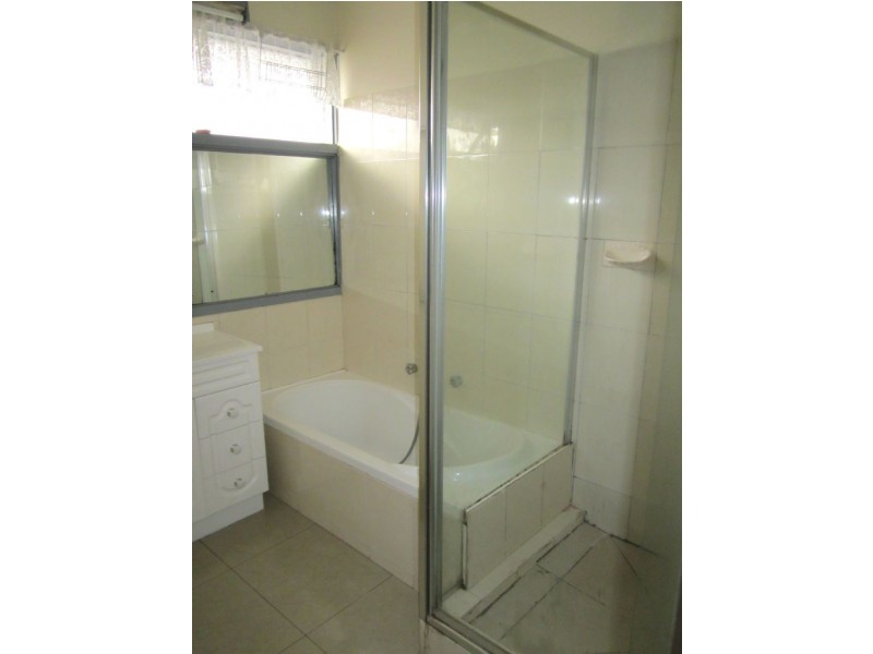 2 Vanessa Drive, Hampton Park VIC 3976