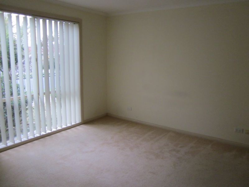 18 The Parkway, Hampton Park VIC 3976