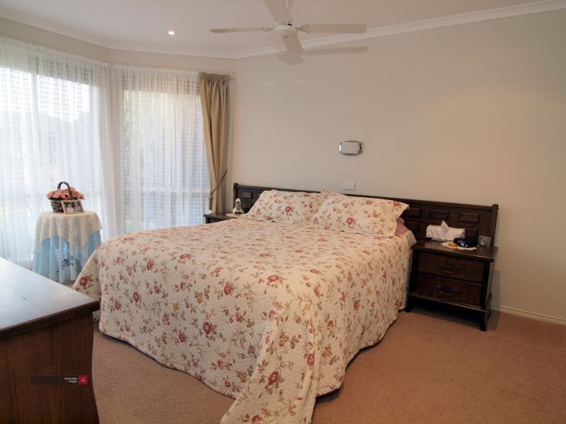 11 Donegal Way, Hampton Park VIC 3976