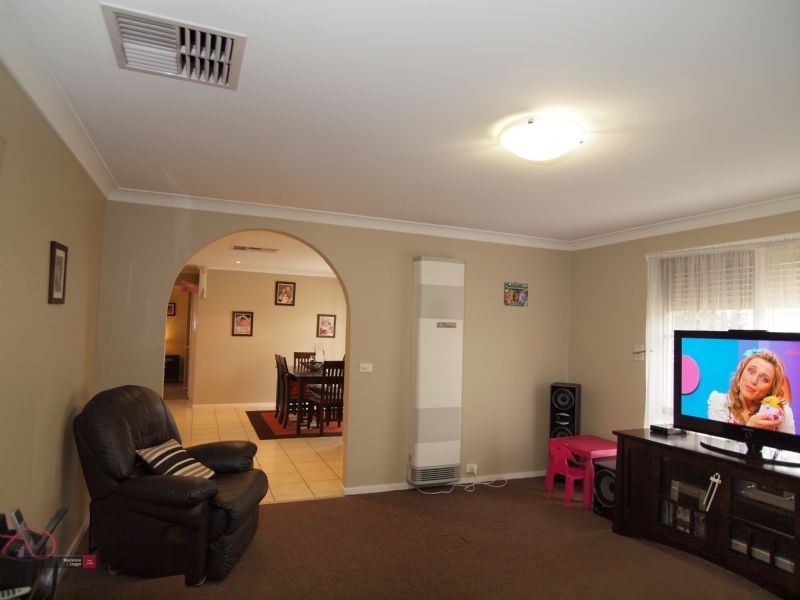 17 Ivan Crescent, Hampton Park VIC 3976