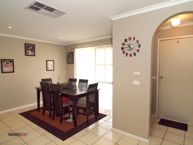 17 Ivan Crescent, Hampton Park VIC 3976