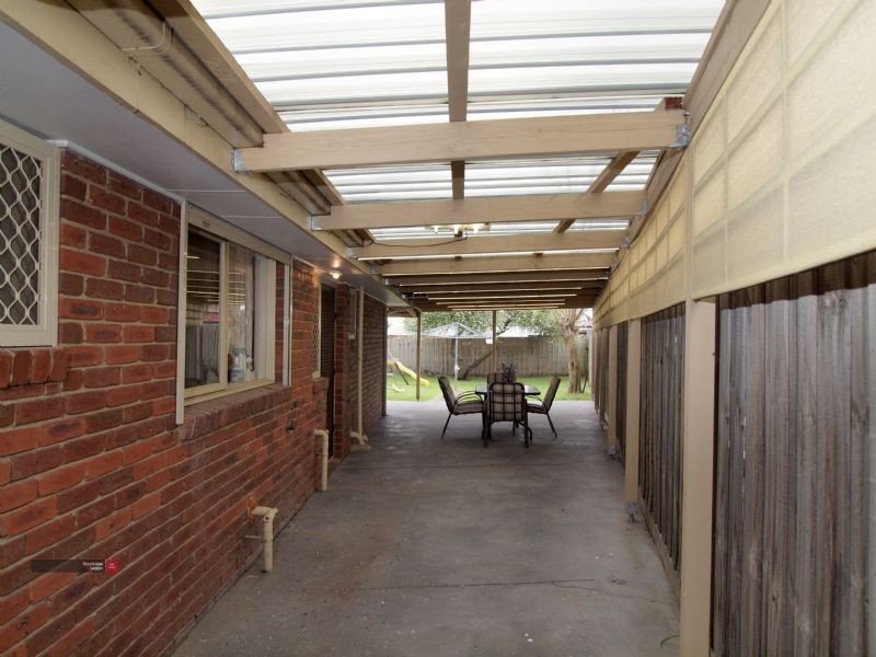 17 Ivan Crescent, Hampton Park VIC 3976