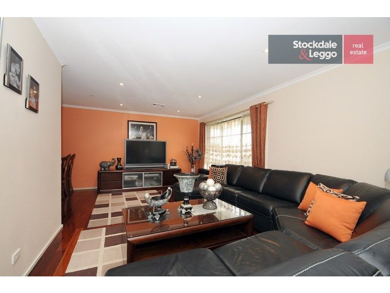 3 General Joshua Drive, Hampton Park VIC 3976