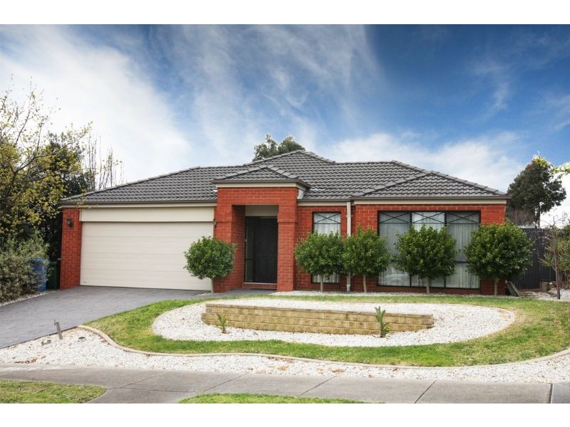 2 Sun Valley Boulevard, Lynbrook VIC 3975