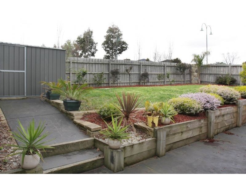 2 Sun Valley Boulevard, Lynbrook VIC 3975