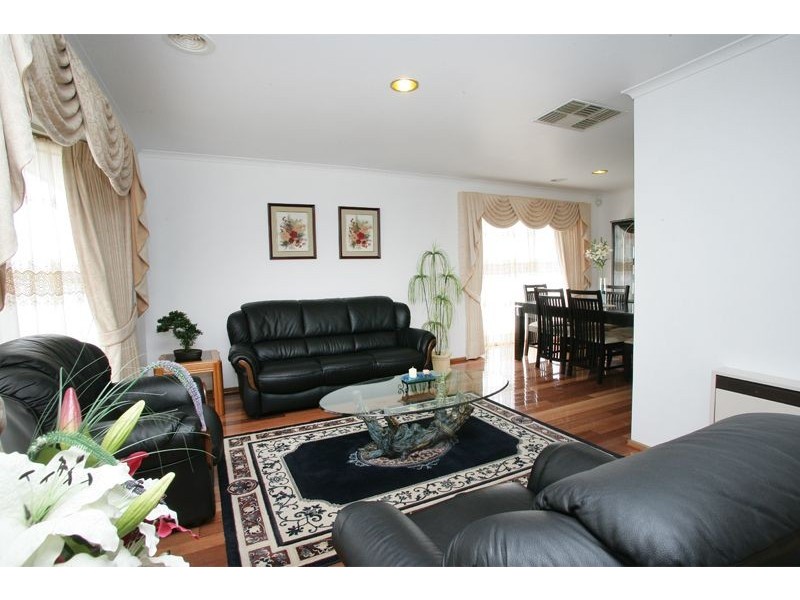 13 Dairyfarm Terrace, Hampton Park VIC 3976