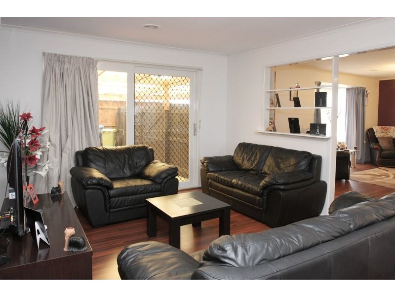 13 Isaac Edey Place, Hampton Park VIC 3976