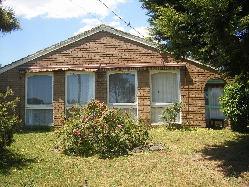 6 Sinclair Court, Hampton Park VIC 3976