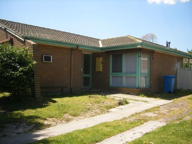 6 Sinclair Court, Hampton Park VIC 3976