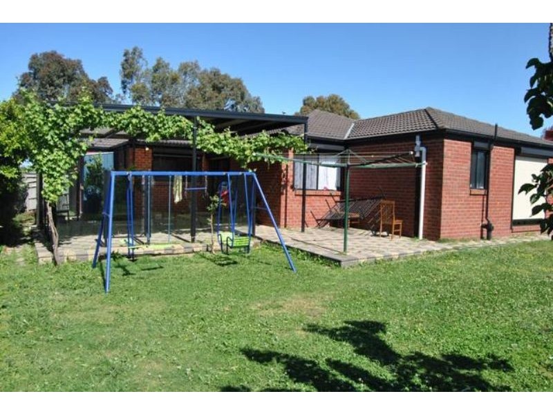 35 Bluegum Way, Hampton Park VIC 3976