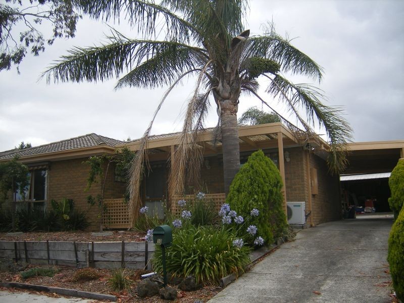 10 James Wyman Place, Hampton Park VIC 3976