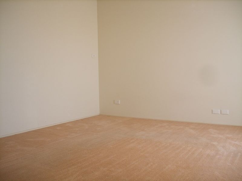 10 Eldershaw Drive, Lynbrook VIC 3975