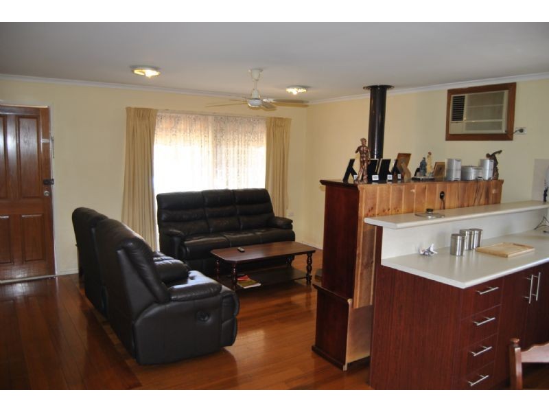 95 Willow Drive, Hampton Park VIC 3976