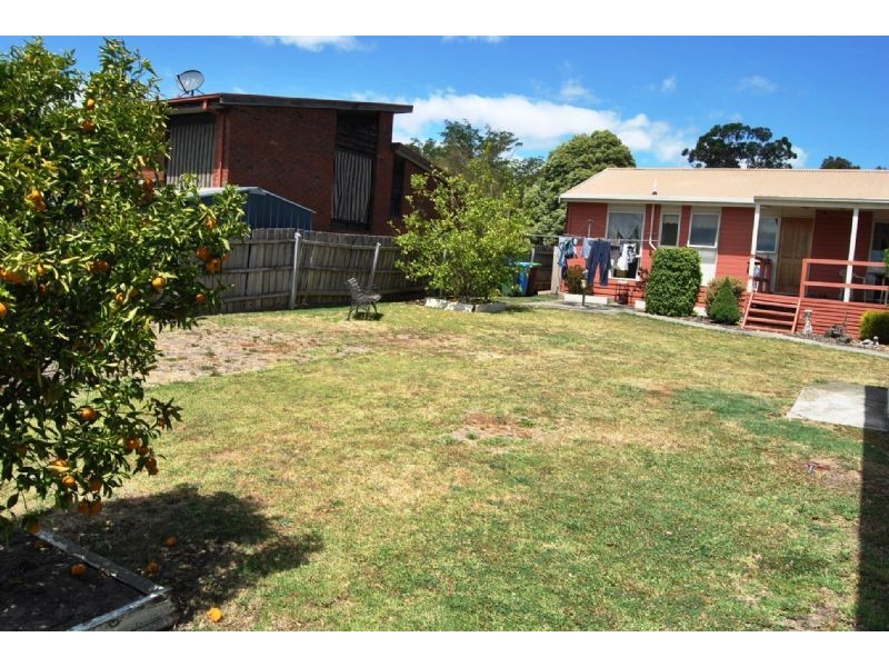 95 Willow Drive, Hampton Park VIC 3976