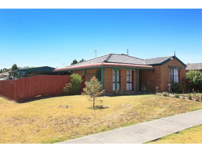 13 Kirkwood Crescent, Hampton Park VIC 3976
